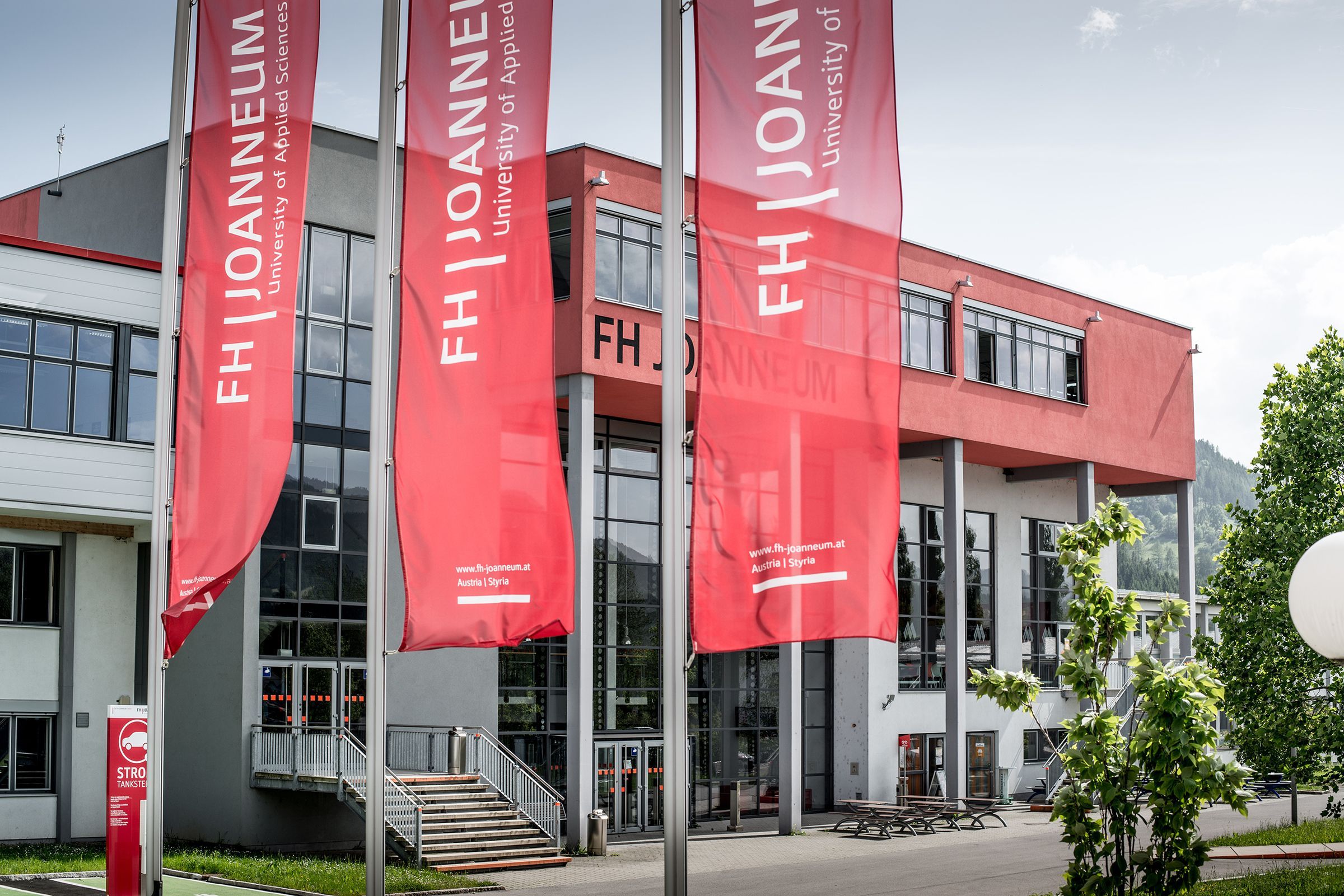 Herbstliche Highlights: Graduierungen an der FH JOANNEUM Kapfenberg