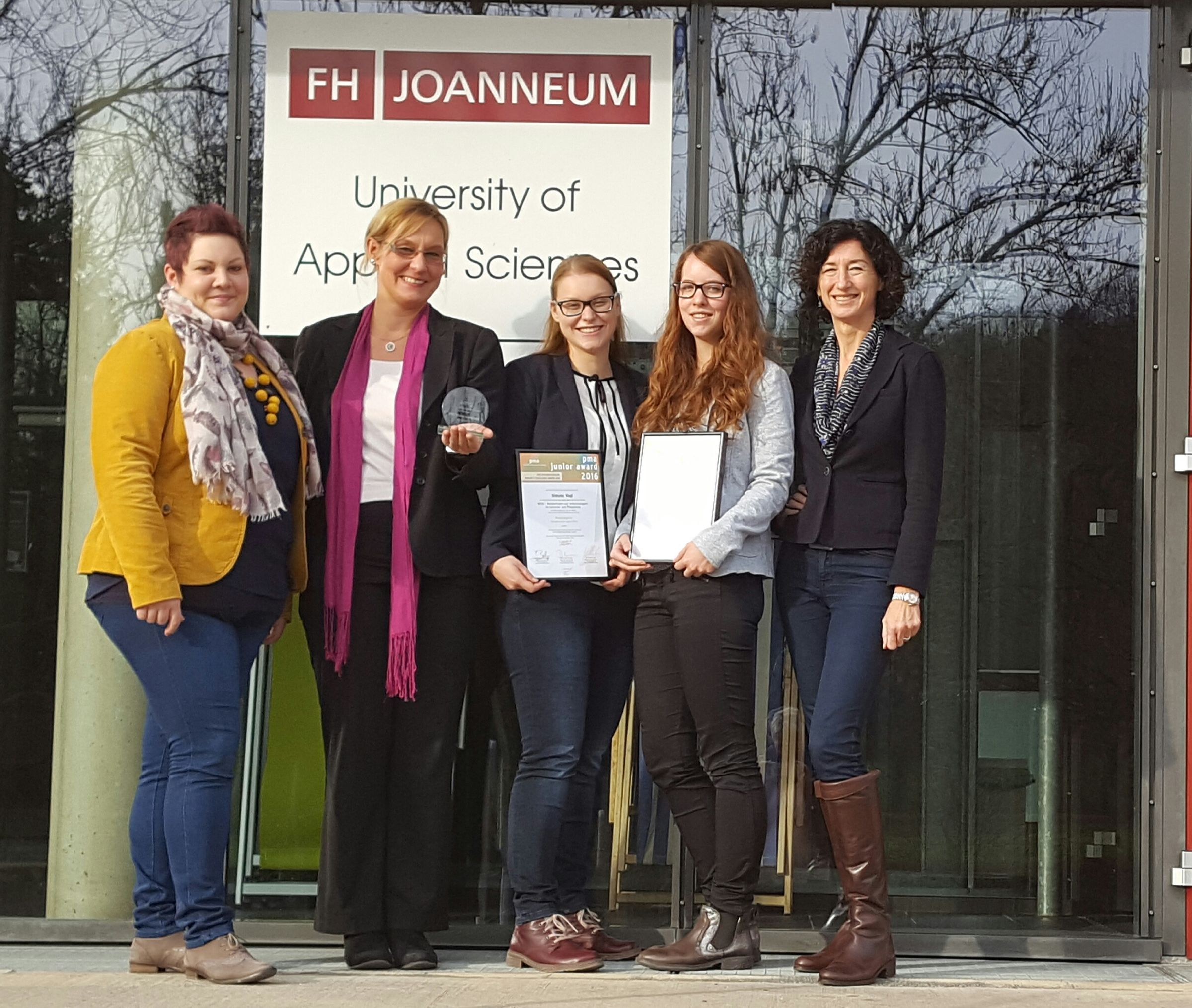 Kathrin Hofer, Karin Gebhardt, Simone Vogl, Lena Neureiter, Eva Adamer-König - alle vom Institut Gesundheits- und Tourismusmanagment (© FH JOANNEUM)