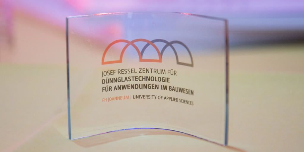 Glas so dünn wie Baumwollblusen
