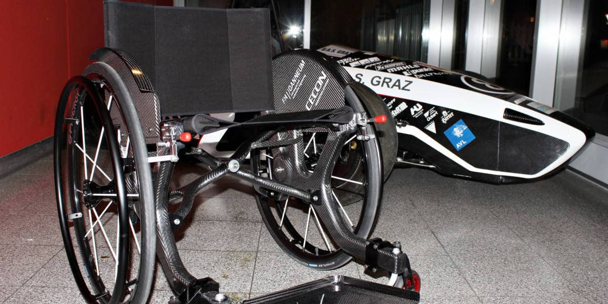 Der leichteste klappbare Rollstuhl der Welt