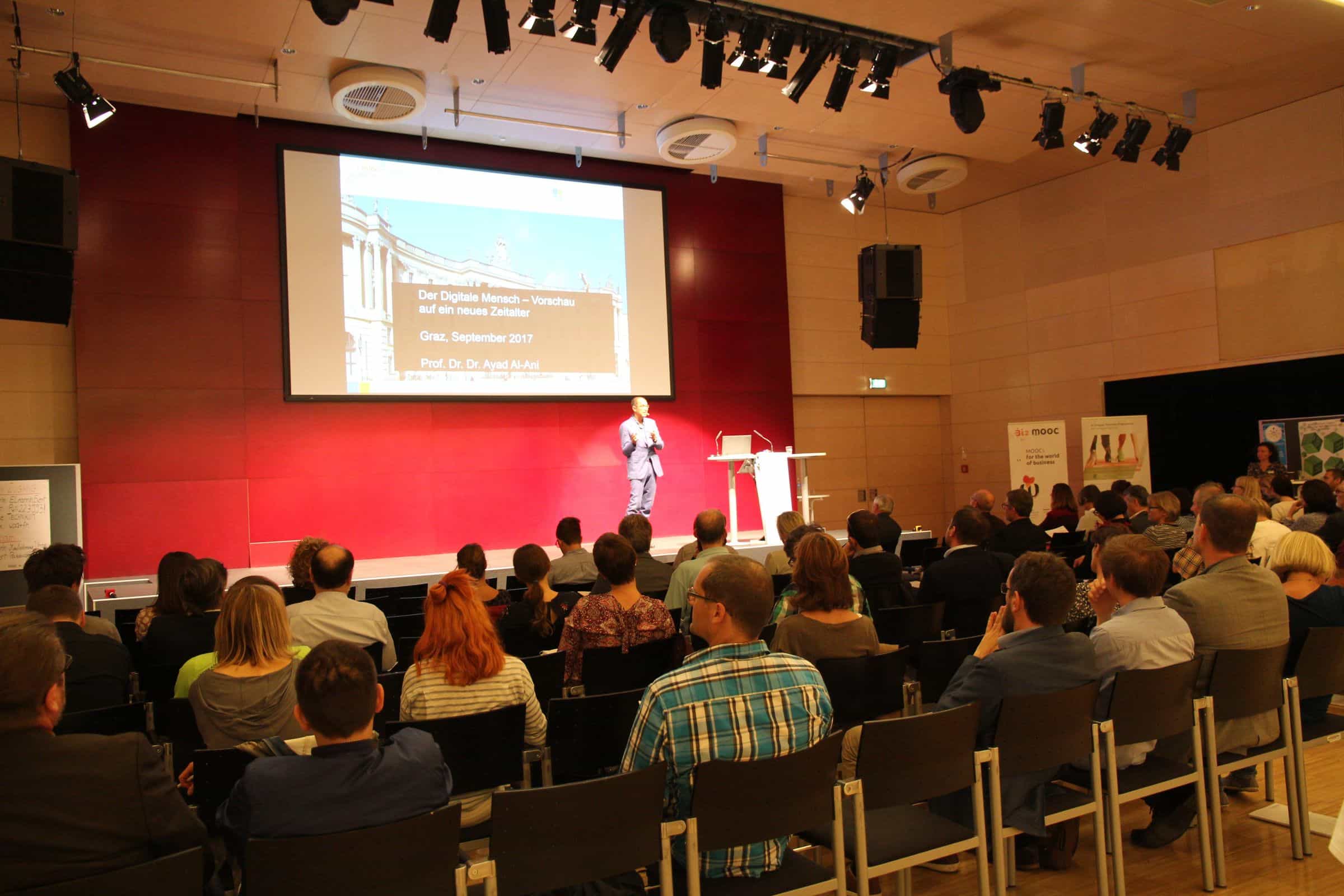 Das Audimax der FH JOANNEUM während der Keynote zum 16. E-Learning Tag der FH JOANNEUM.