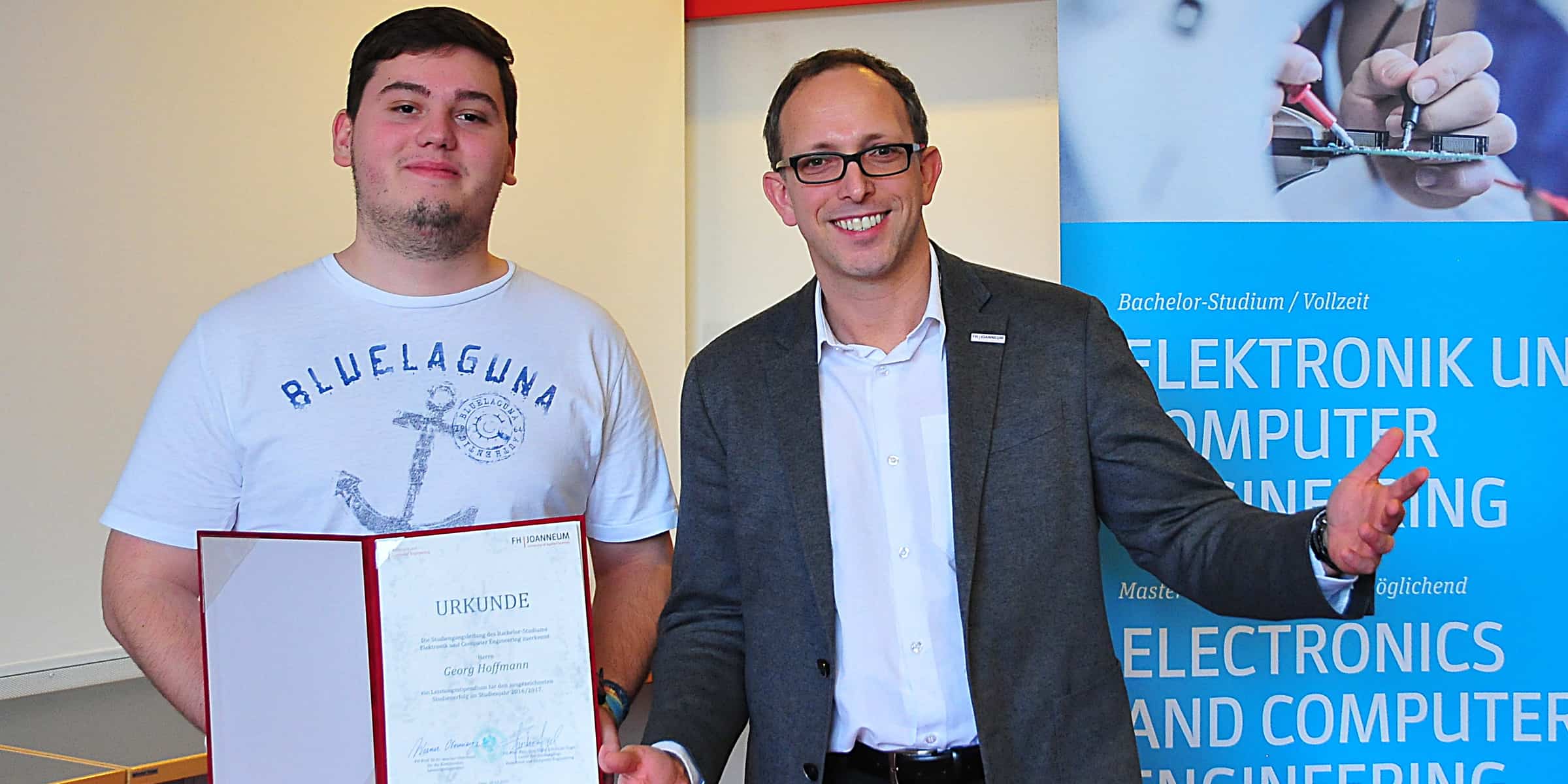 Der Studiengang "Elektronik und Computer Engineering" feiert Weihnachten und ehrt seine Leistungsstipendiaten 5