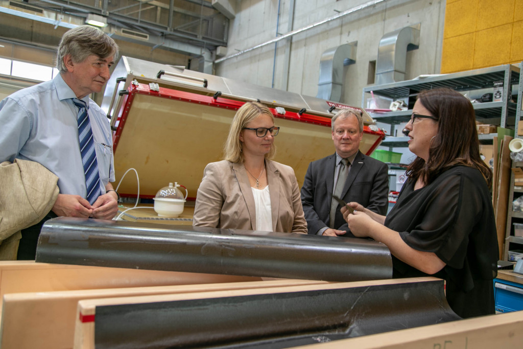 Nationalratsabgeordnete Kaufmann und Smolle an der FH JOANNEUM