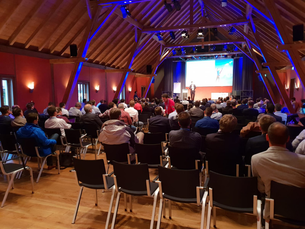 Elektronikwissen: VIP-Kongress in München