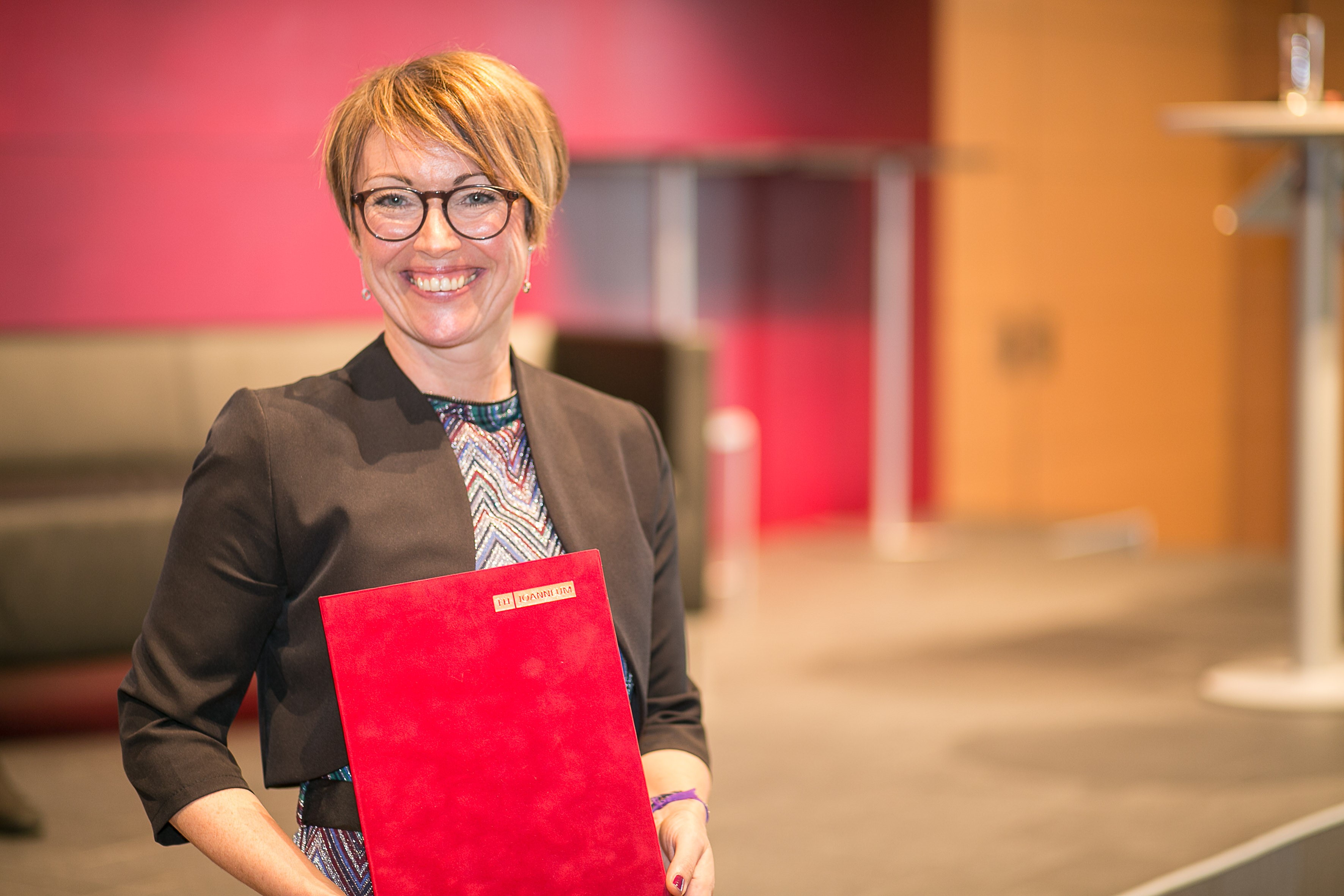 Monika Altenreiter wurde mit dem Teaching Award 2018 ausgezeichnet.