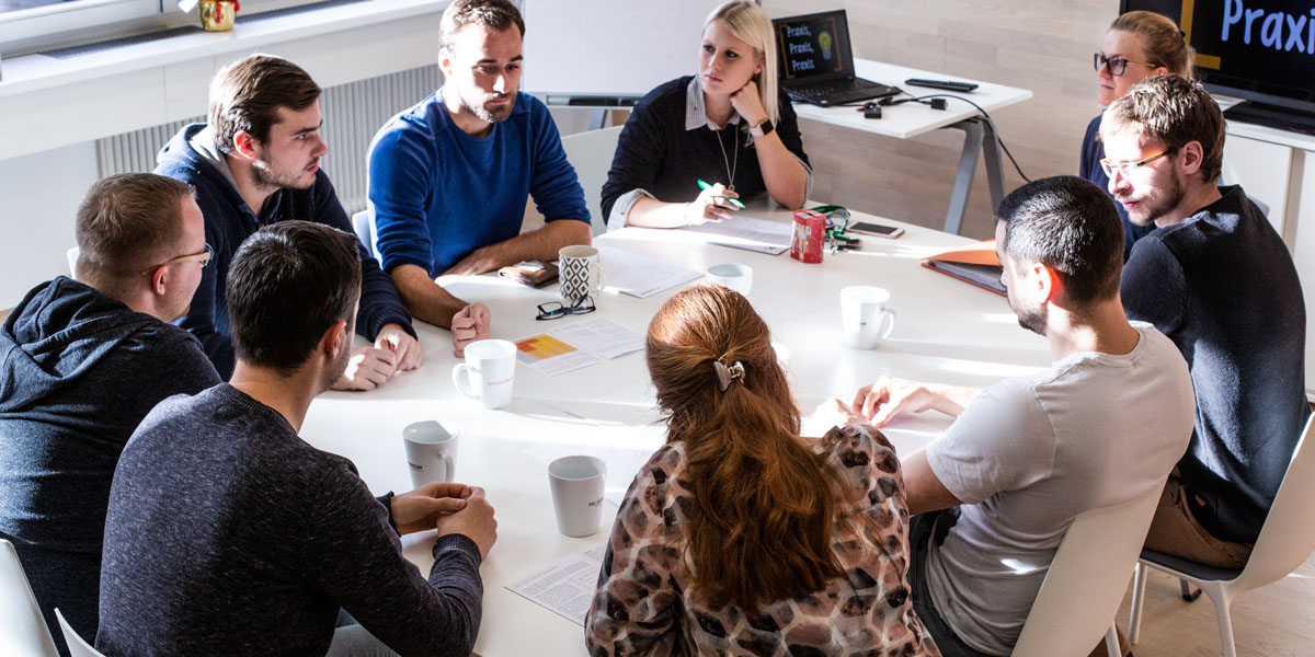 Die FH JOANNEUM bietet unterschiedliche Karrieremöglichkeiten.
