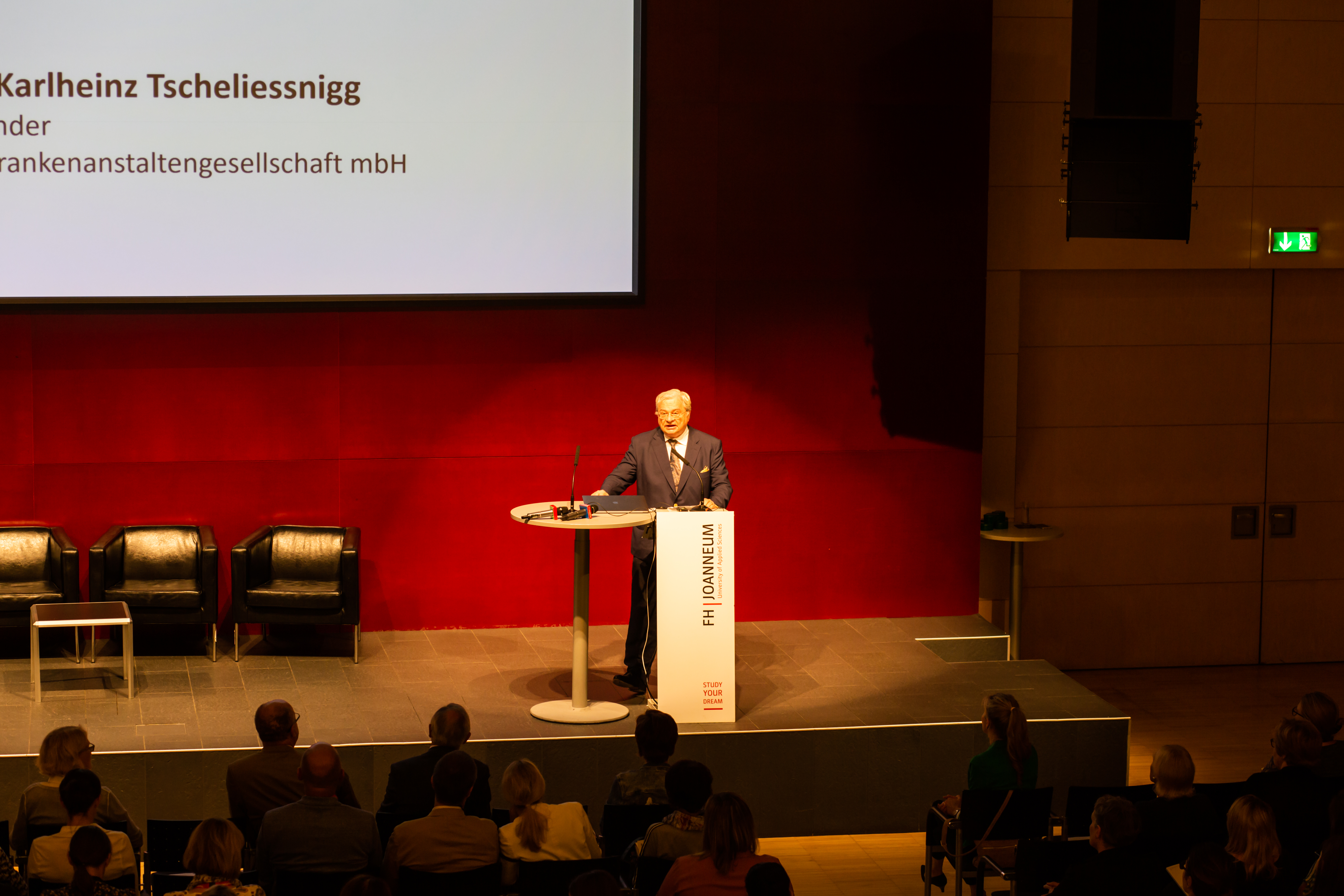 Gesundheitsberufe im digitalen Wandel 1