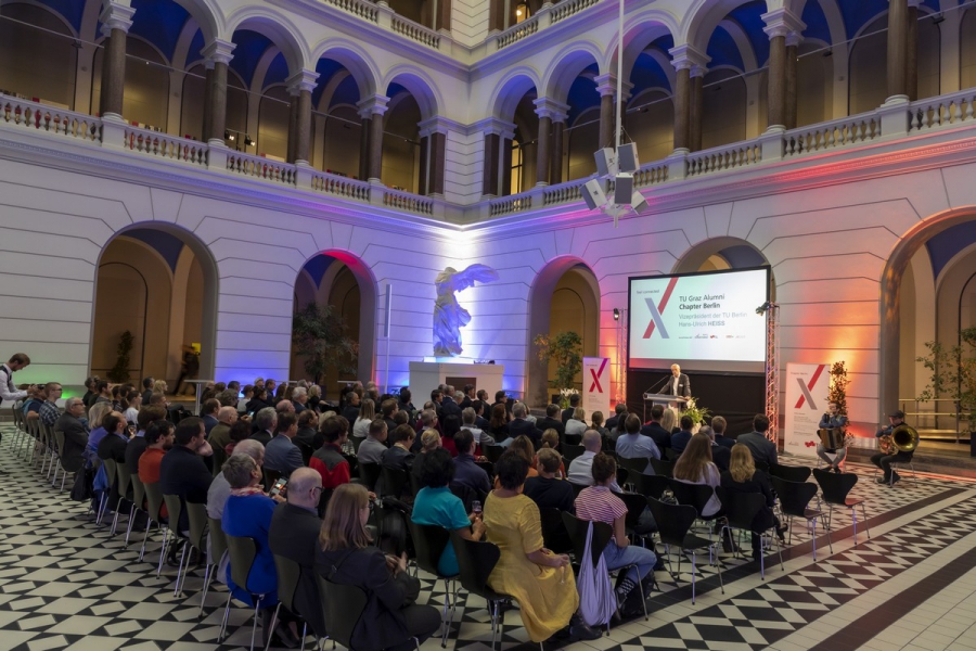 Internationale Chapter-Eröffnung in Berlin 1