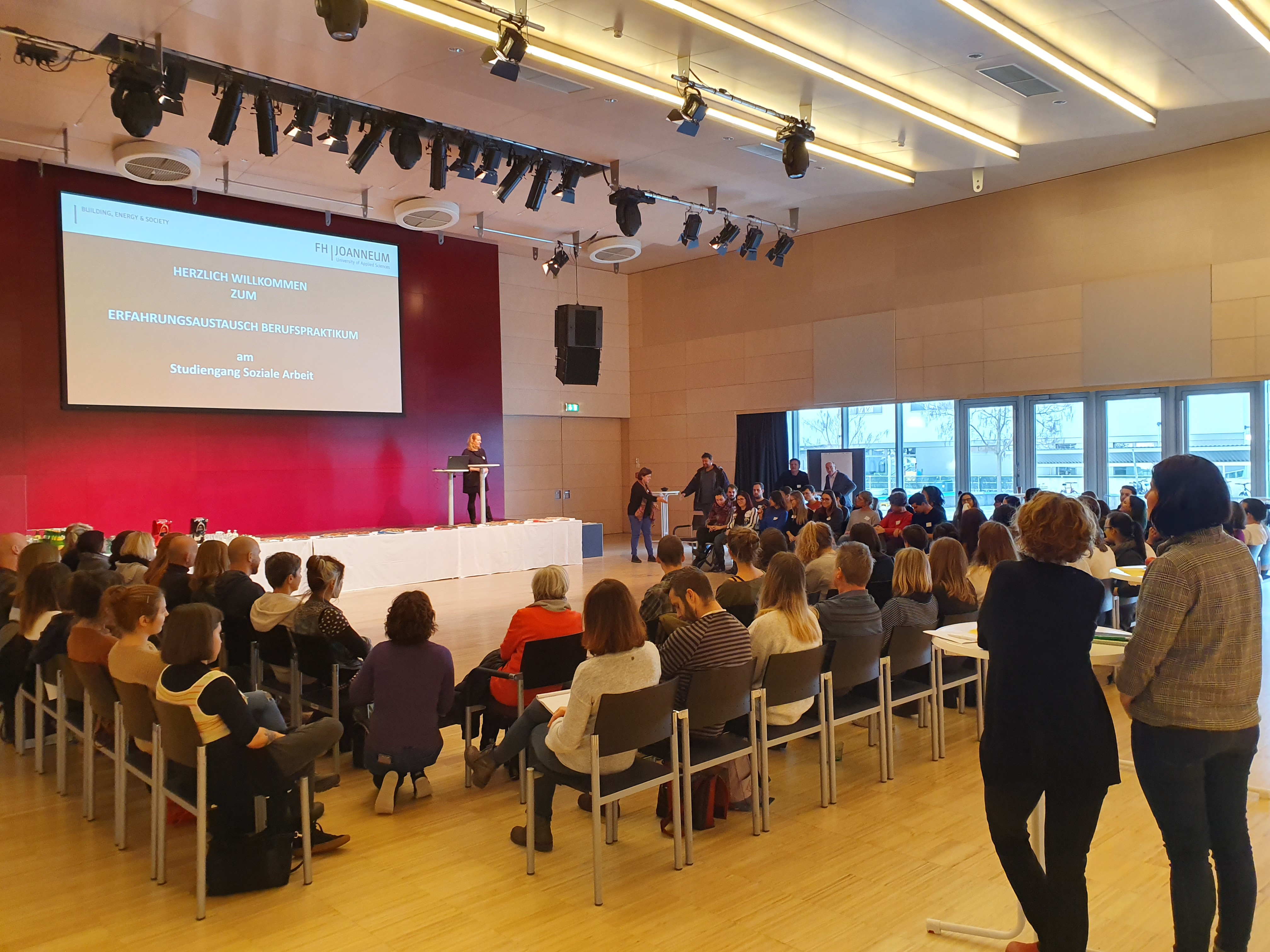 Erfahrungsaustausch zum Berufspraktikum