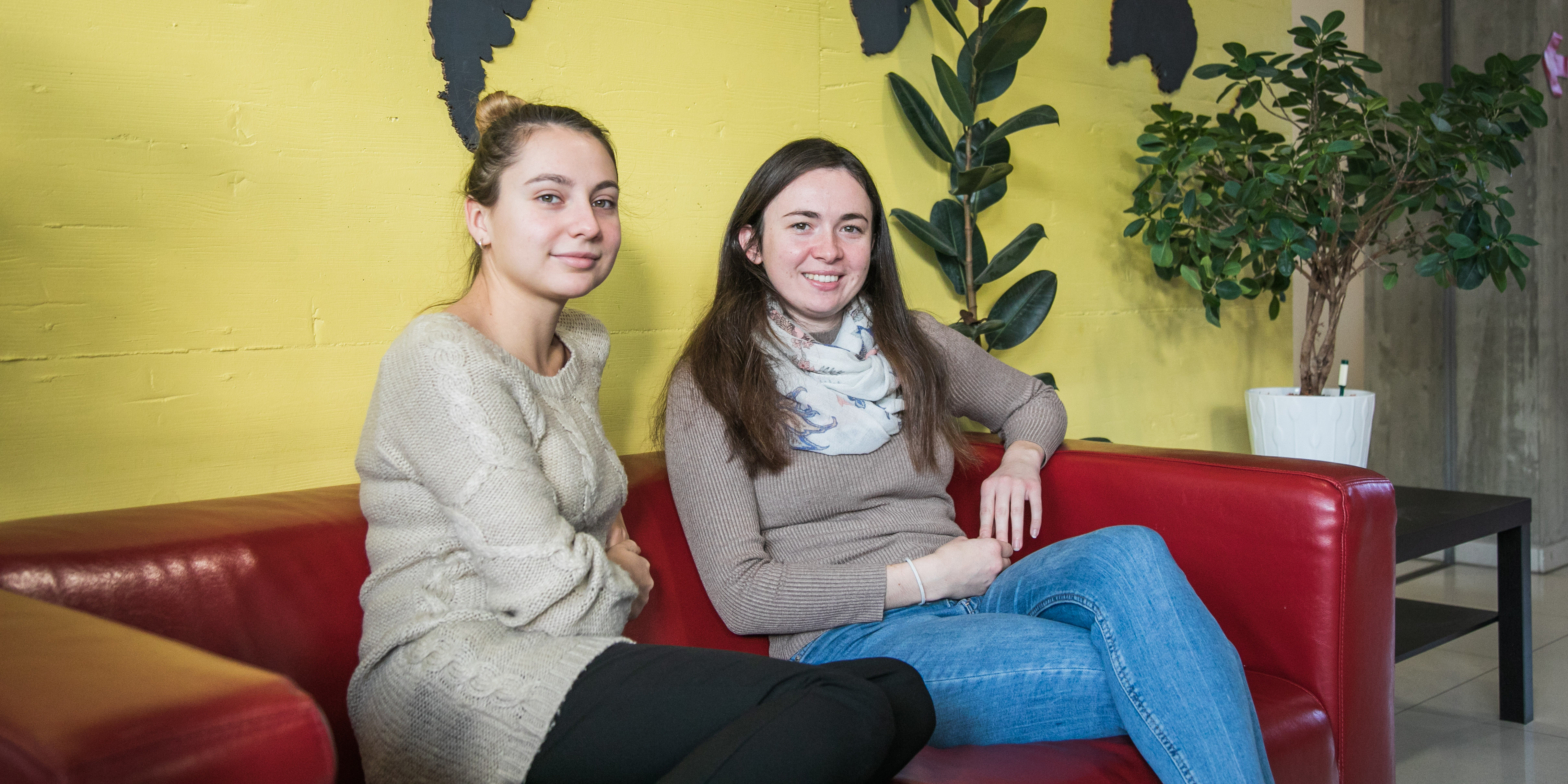 Ruslana aus Kroatien und Antonija aus der Ukraine studieren an der FH JOANNEUM 1