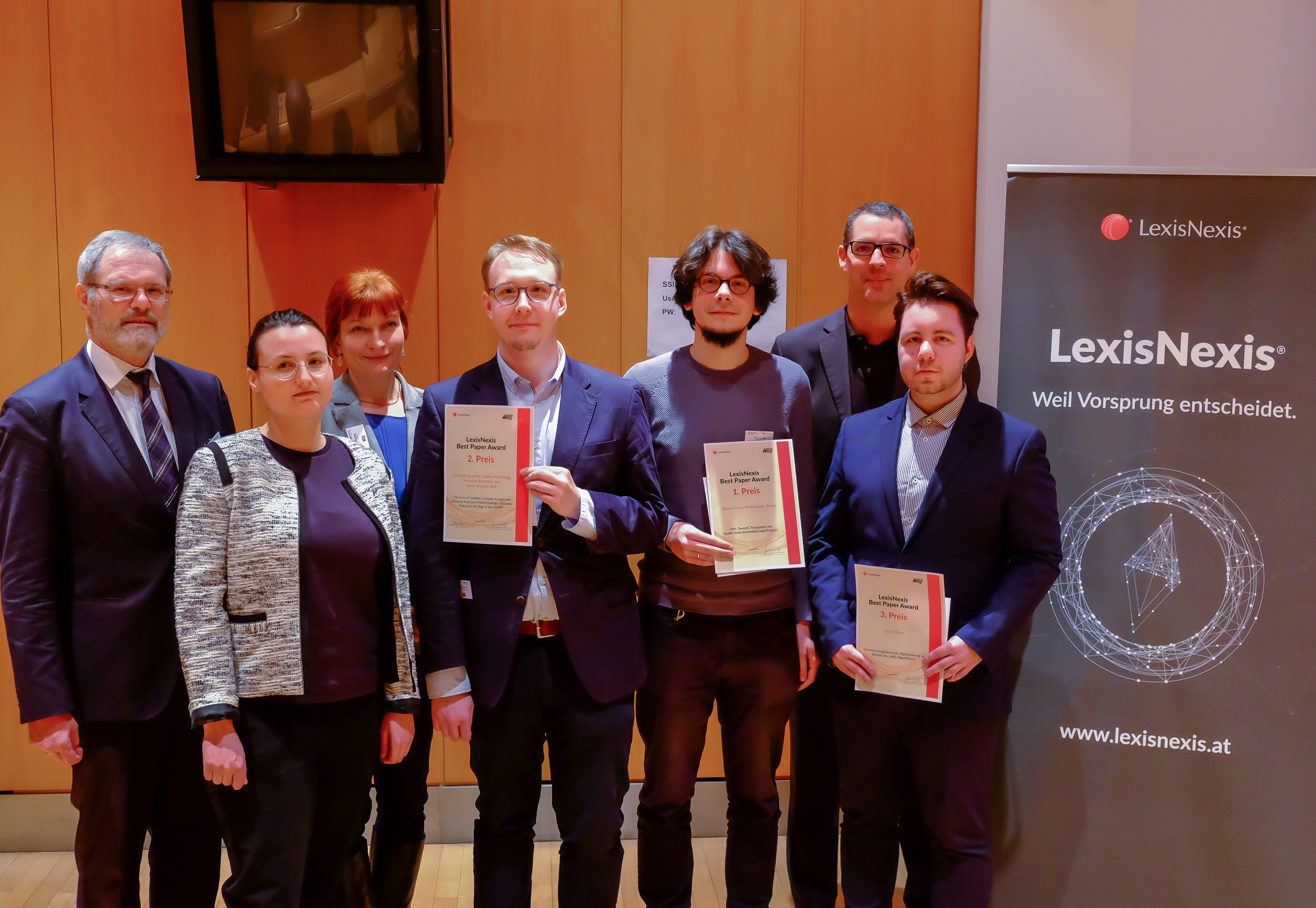 Platz 2 beim Best Paper Award des Internationalen Rechtsinformatik Symposion
