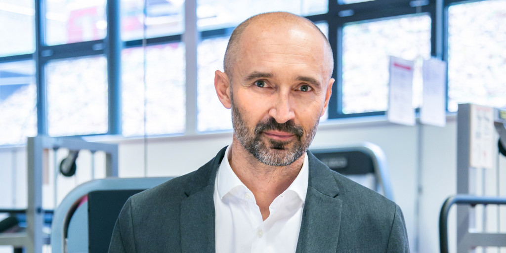 Im Gespräch: Dietmar Wallner, der Leiter des neuen Lehrgangs „Sportmanagement und Training“