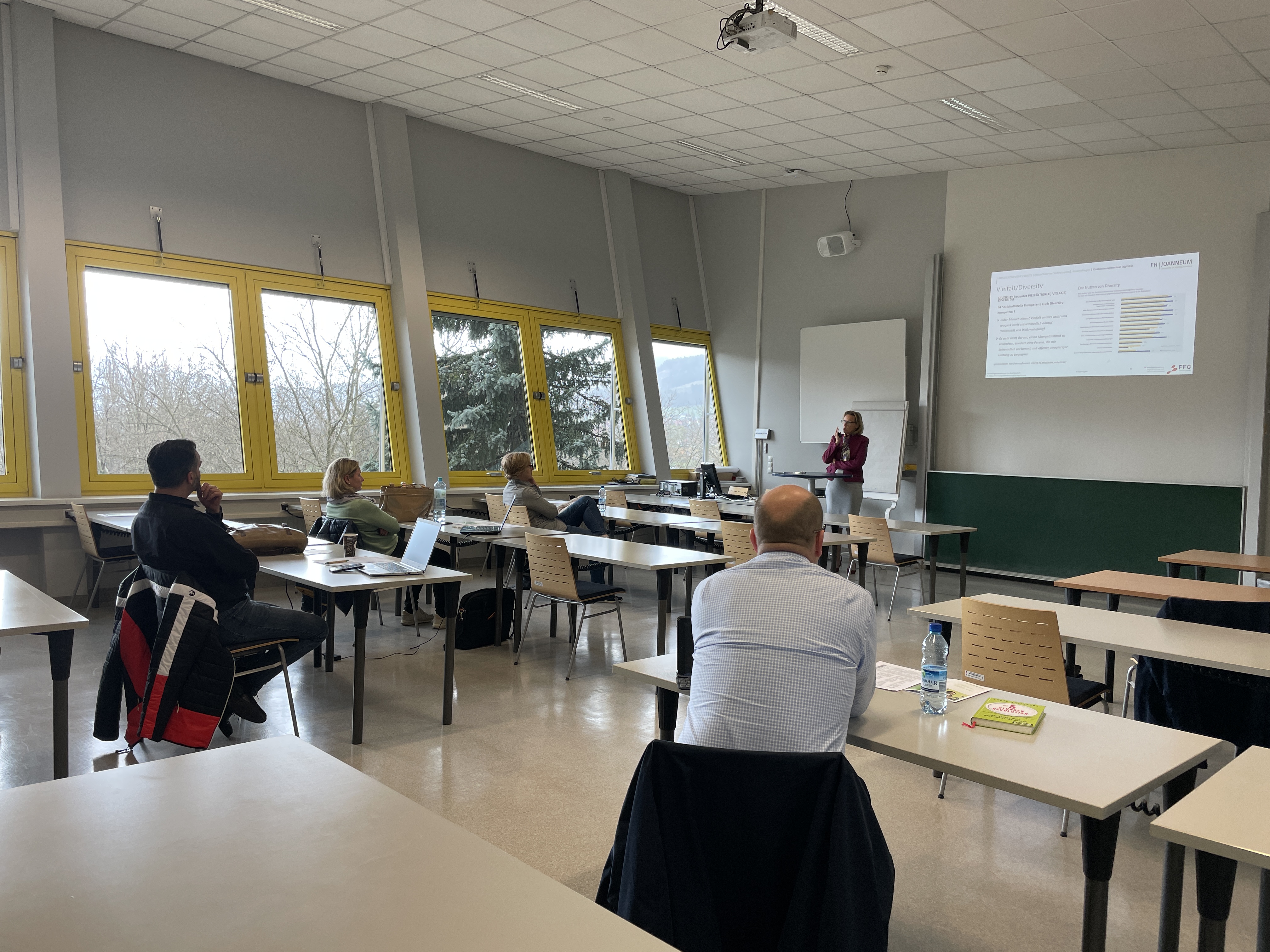 Qualifizierung in der Digitalisierung – Wir unterstützen Kleine und mittlere Unternehmen! 2