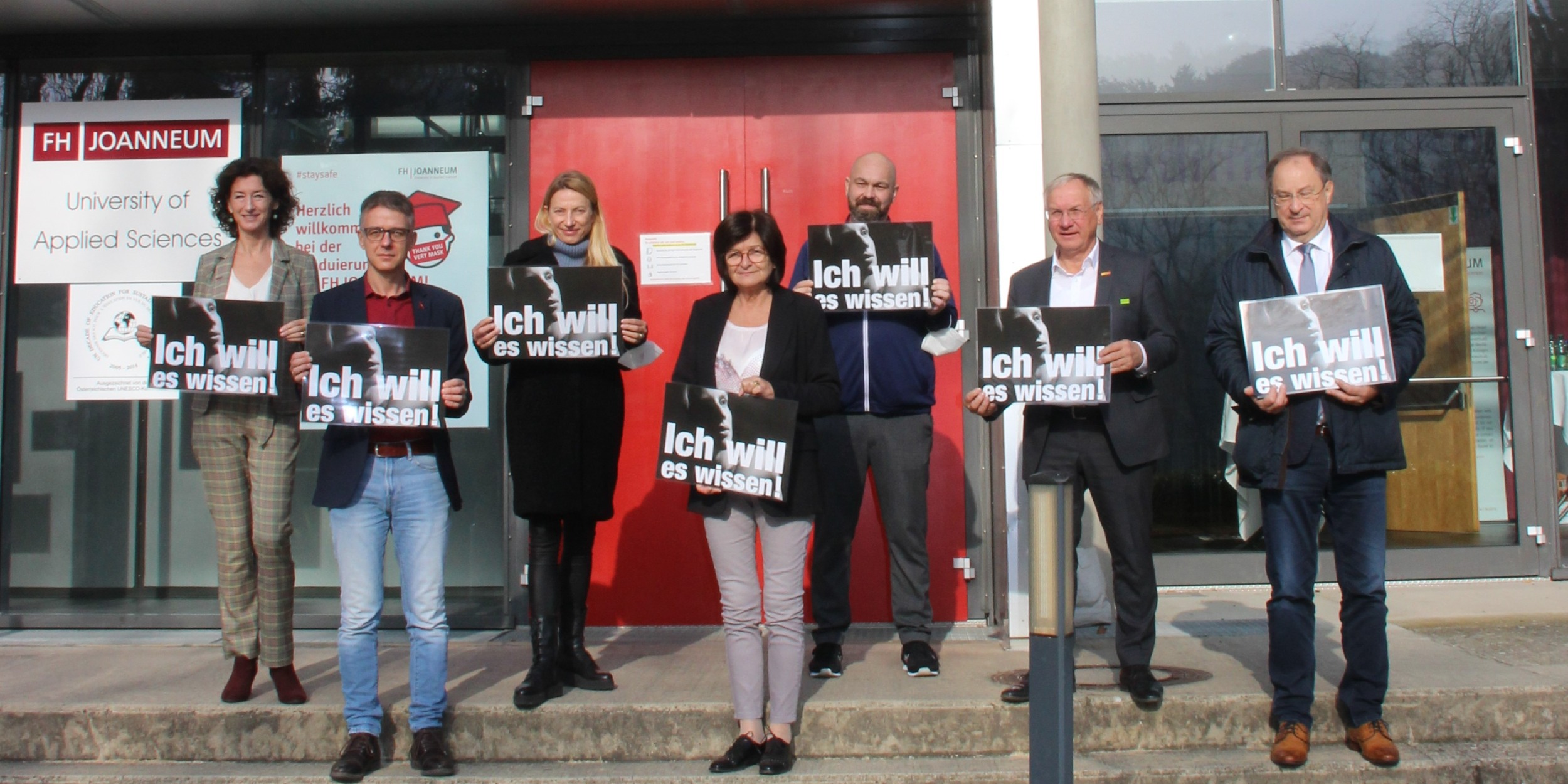 Die Bezirkstour der AIDS-Hilfe Steiermark macht Station an der FH JOANNEUM Bad Gleichenberg. Foto: AIDS-Hilfe Steiermark AIDS Hilfe-Steiermark zu Gast an der FH JOANNEUM