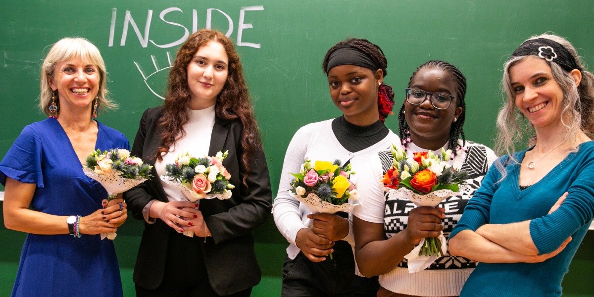 Körperwahrnehmung und Soziale Medien: Vier junge Frauen als Botschafterinnen von „Body Neutrality“ an der FH JOANNEUM ausgezeichnet