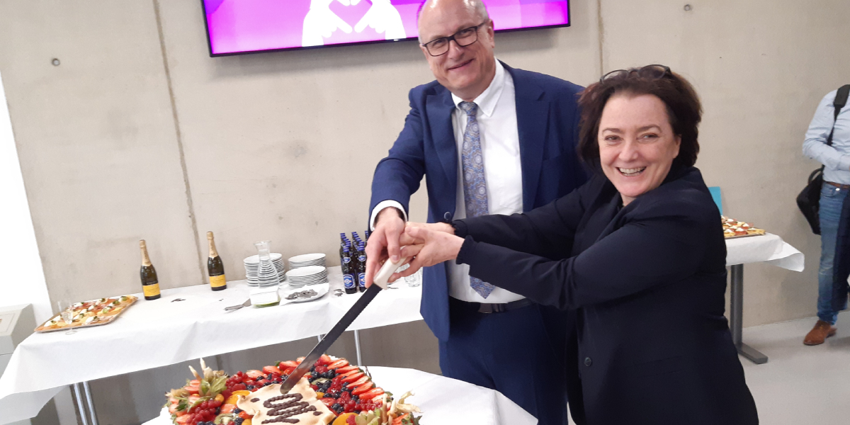 Uwe Trattnig und Anna Riegler bei der 100. Kollegiumssitzung. Foto: FH JOANNEUM 100. Sitzung des Kollegiums