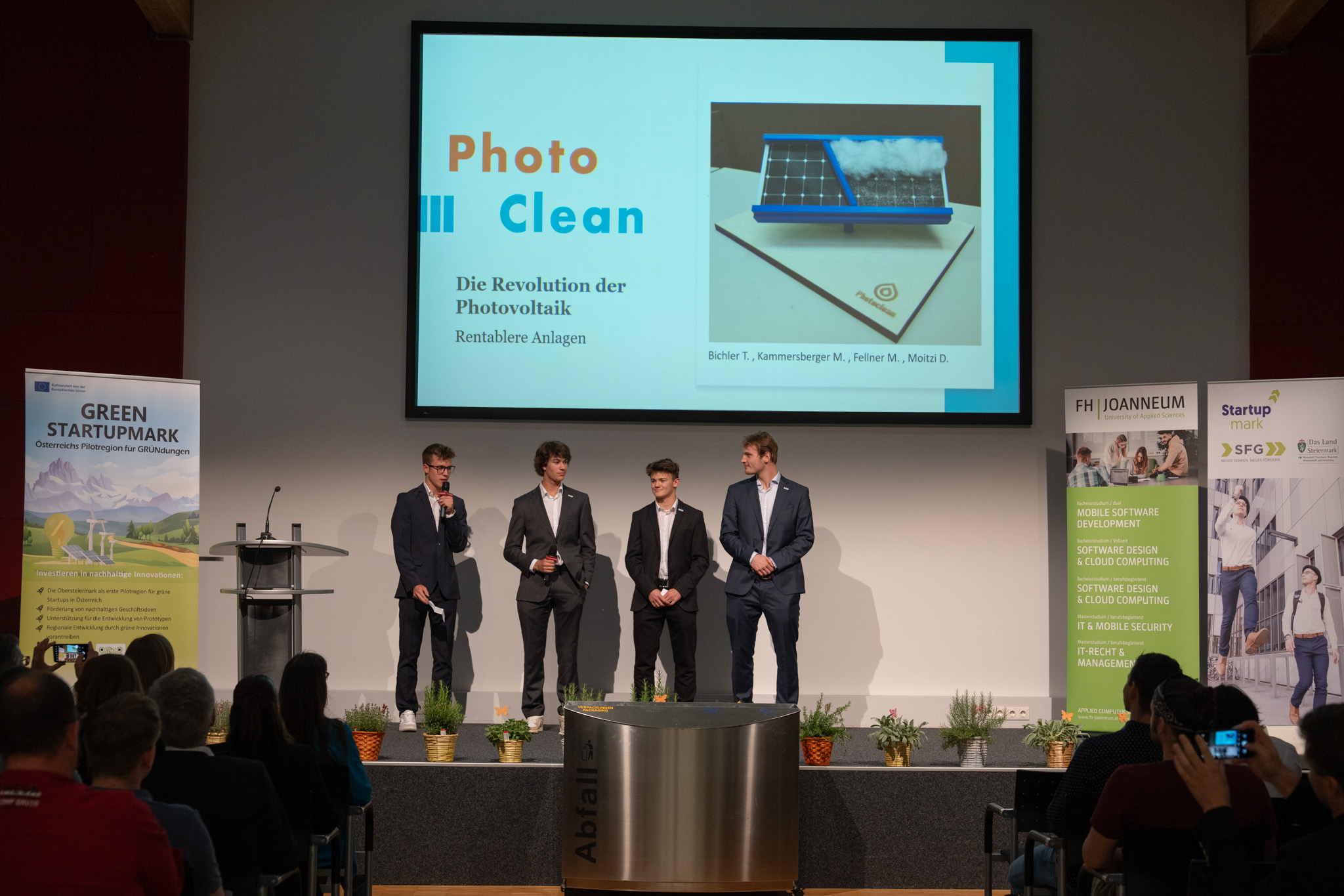 Das Team „Photoclean“ (HTL Zeltweg). Foto: FH JOANNEUM / Seidl