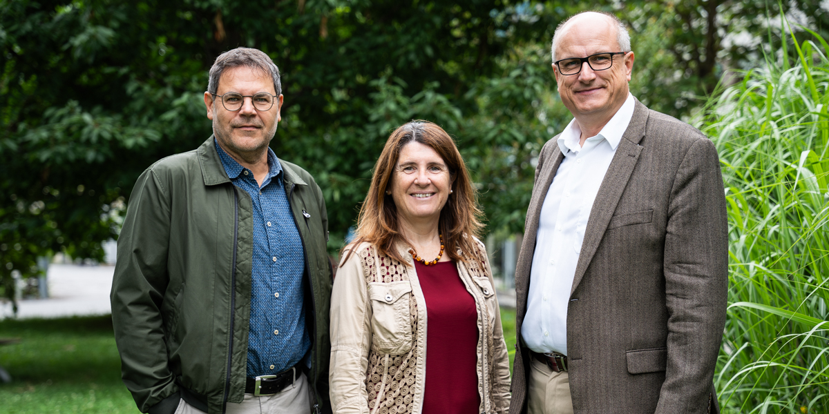 Ernst Kreuzer (links) mit Doris Kiendl und Uwe Trattnig. Foto: FH JOANNEUM / Hasler