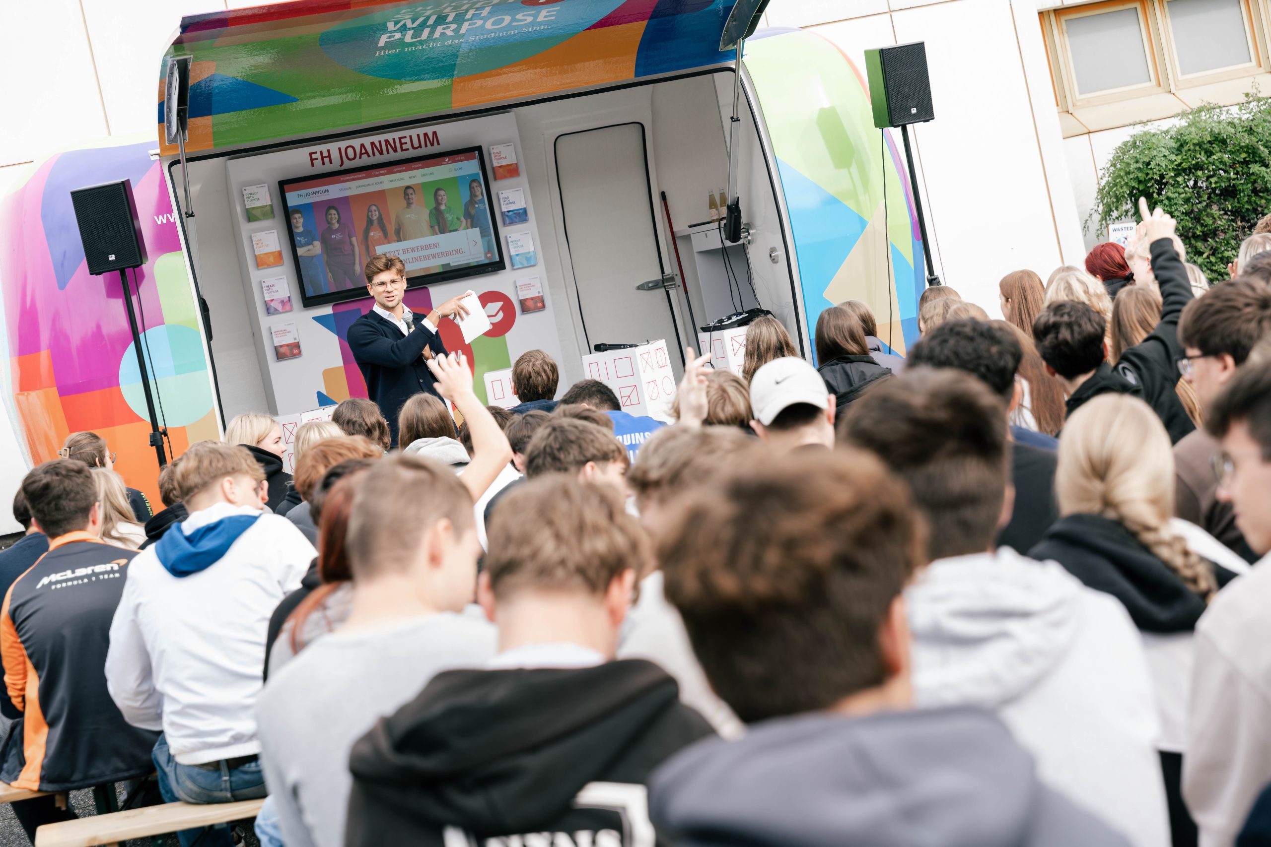 Die FH JOANNEUM bietet Lehrer:innen ein vielfältiges Kennenlernangebot