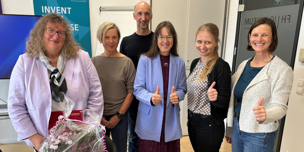 Neue Absolvent:innen des ISC4Staff-Programms