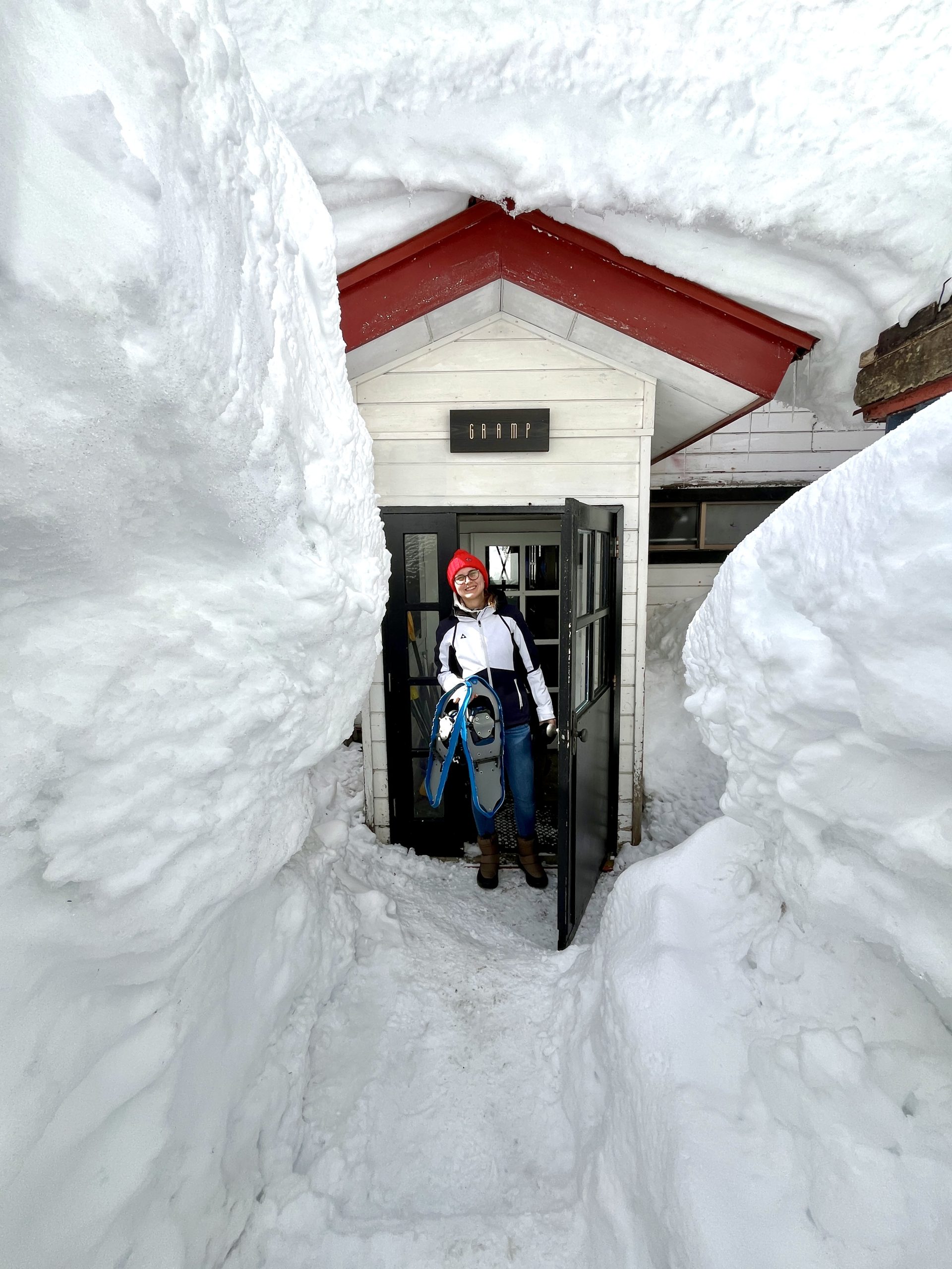 Schneeschuhwanderung in Hakuba, Fotocredit: Lukas Salbrechter