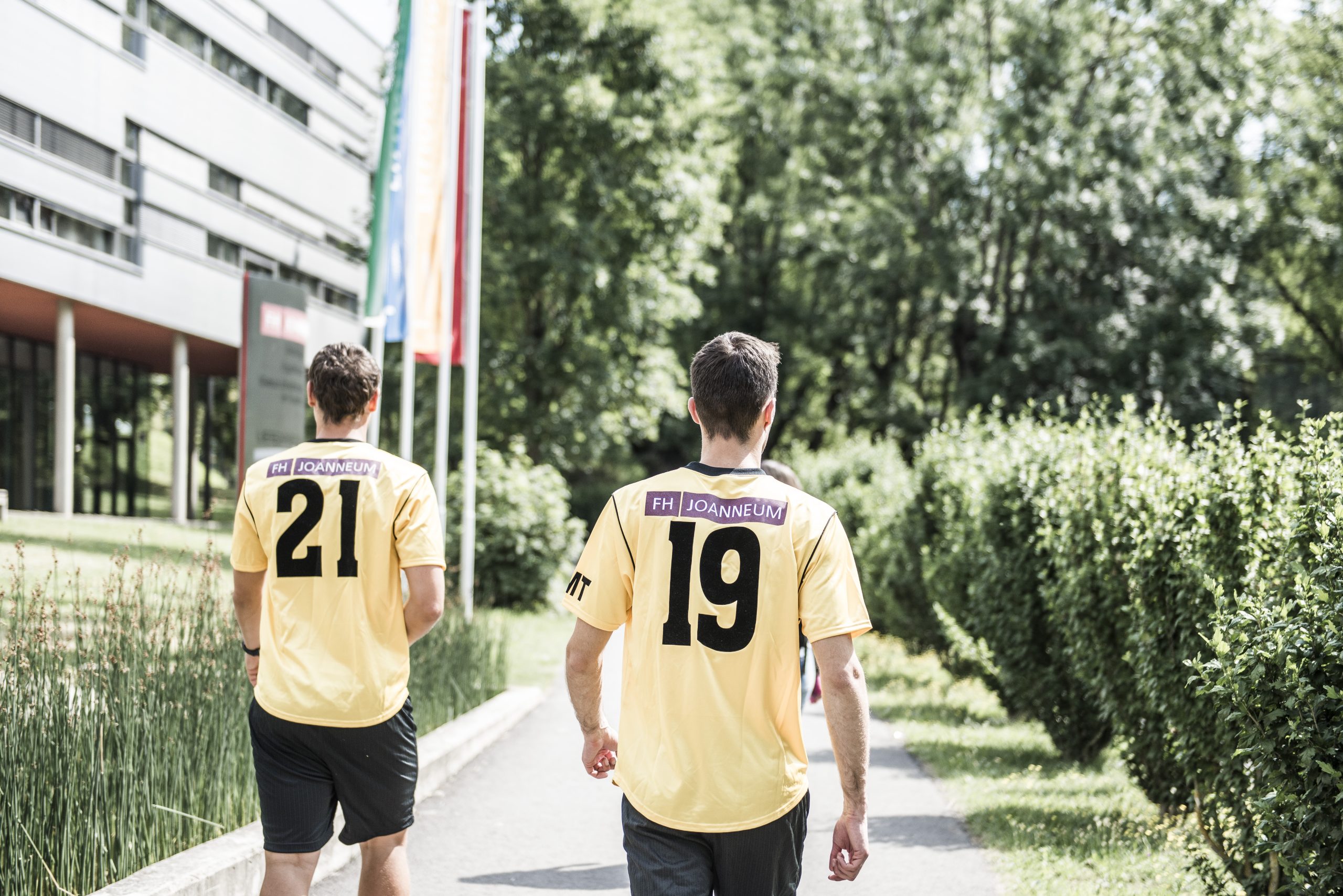 Die FH JOANNEUM lädt Mitarbeiter:innen und Studierende zum Public Viewing ins Audimax Graz