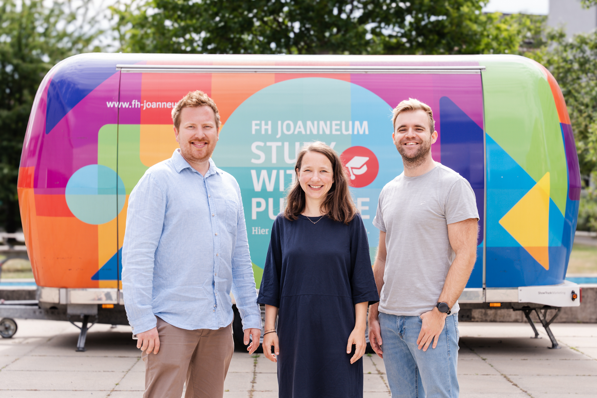Unsere Studienberatung der FH JOANNEUM ist bei Fragen rund um Ihr Wunschstudium für Sie da