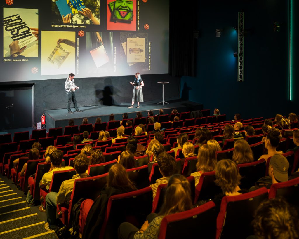 Neues Jahrbuch „Reflect & Refine“ im Schubertkino präsentiert