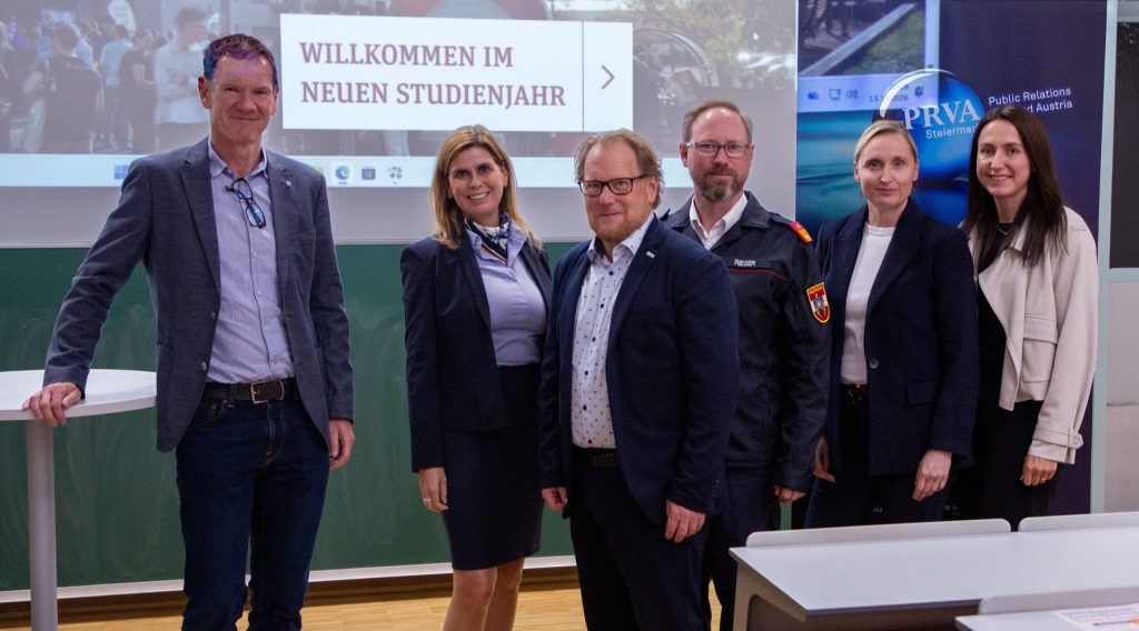 Behind the Scenes und Bienenwiesen: Preisgekrönte PR-Projekte zu Gast