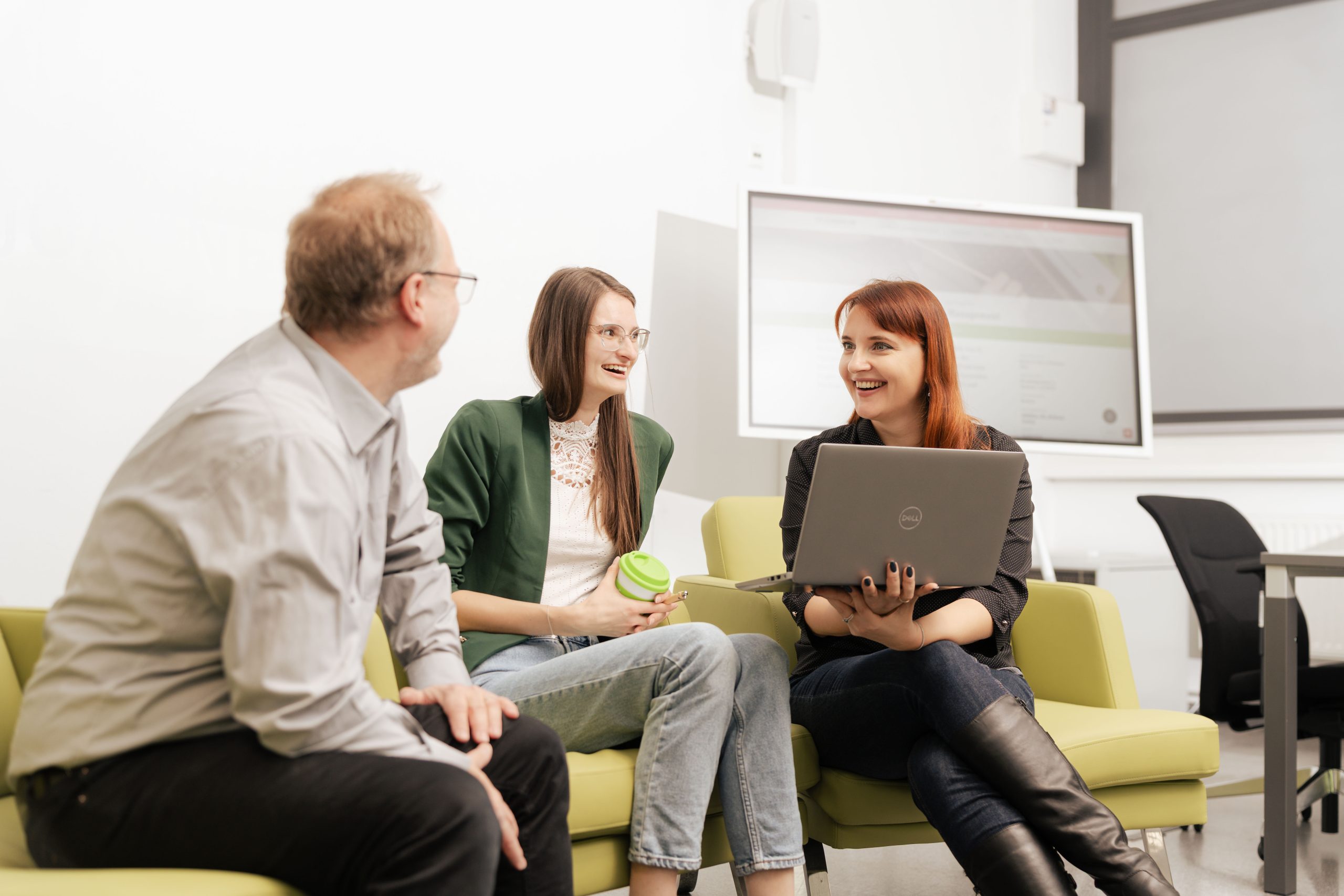 Im Masterstudium Digital Management and IT Law der FH JOANNEUM setzten sie sich mit den Herausforderungen der Digitalisierung an der Schnittstelle IT, Recht und Management auseinander