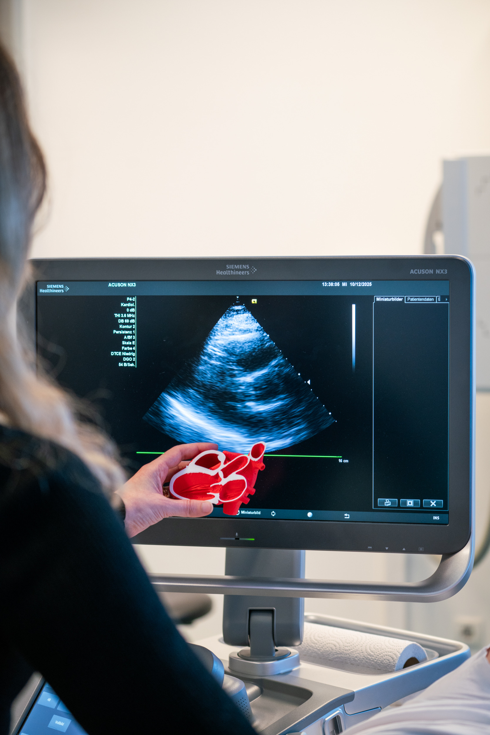 Ultraschalldiagnostik im Abdomen-, Gefäß- und Thoraxbereich im Fokus